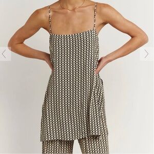 DISSH Marlow Beige Geo Tunic Top NWT size US 6